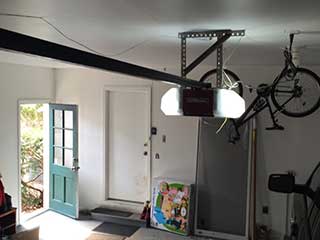 How To Keep Your Door Working Safely | Garage Door Repair Palmetto Bay, FL How To Keep Your Door Working Safely | Garage Door Repair Palmetto Bay, FL